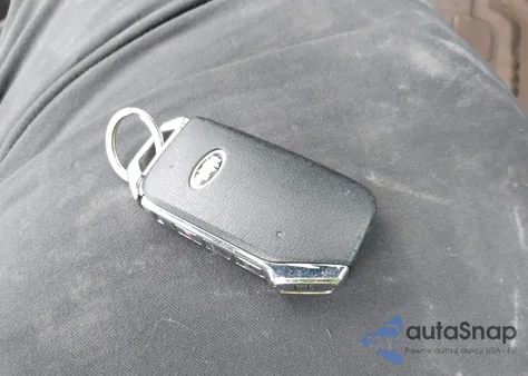 2020 Kia Telluride Lx z USA, uszkodzony, nr VIN 5XYP2DHC7LG048995